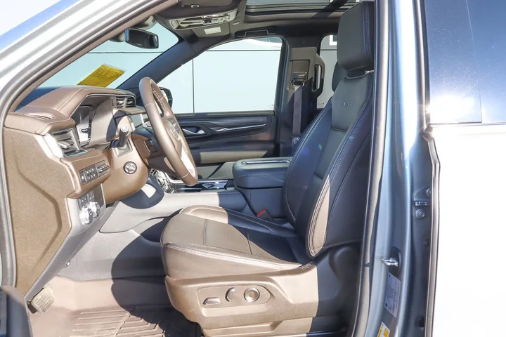 $66788 : 2024 Yukon XL 4WD 4dr Denali image 7