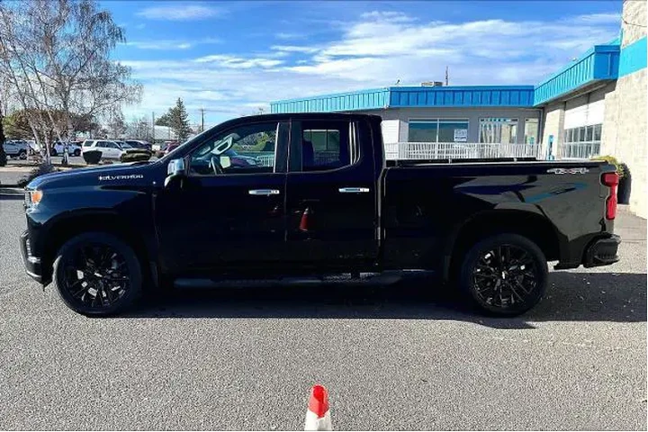 $28990 : Chevrolet Silverado 1500 202 image 3