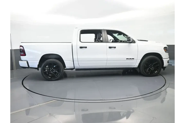$39998 : Ram 1500 2023 4x2 Laramie 4d image 7