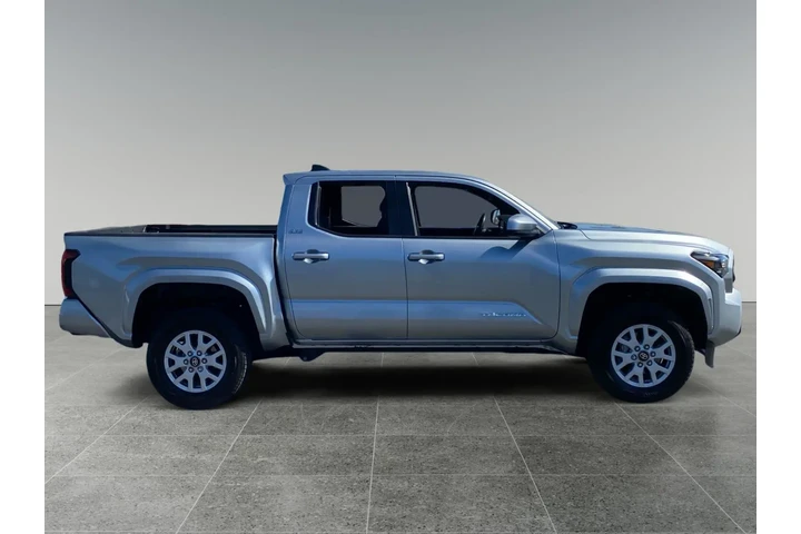 $37291 : Toyota Tacoma 2024 4x2 SR5 4 image 6