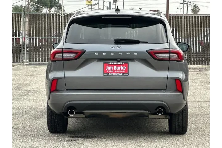 $19990 : Ford Escape 2023 ST-Line 4dr image 4