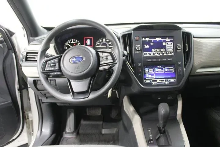 $28985 : Subaru Forester 2025 AWD Bas image 2