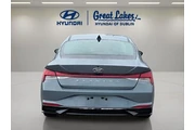 $17966 : Hyundai ELANTRA 2022 SEL 4dr thumbnail