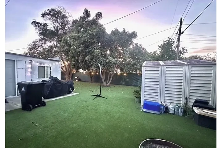 $3000 : Renovated 2BD 1BTH Available image 3