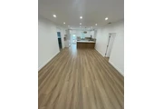 $2390 : Newly Renovated 3 Bed in LA thumbnail