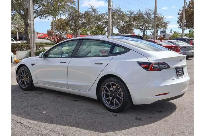 $22990 : Tesla Model 3 2023 4dr Sedan image 9