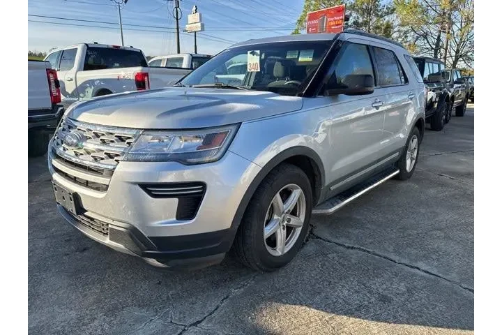 $19252 : Ford Explorer 2019 XLT 4dr S image 1