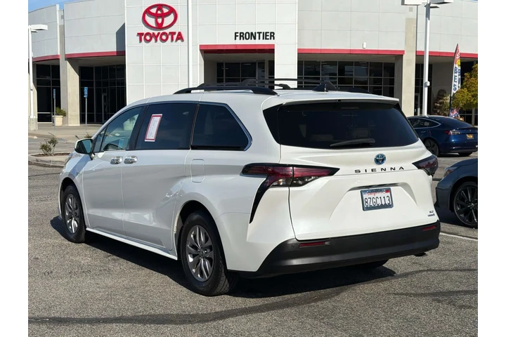 $38980 : Toyota Sienna 2022 XLE 8-Pas image 5