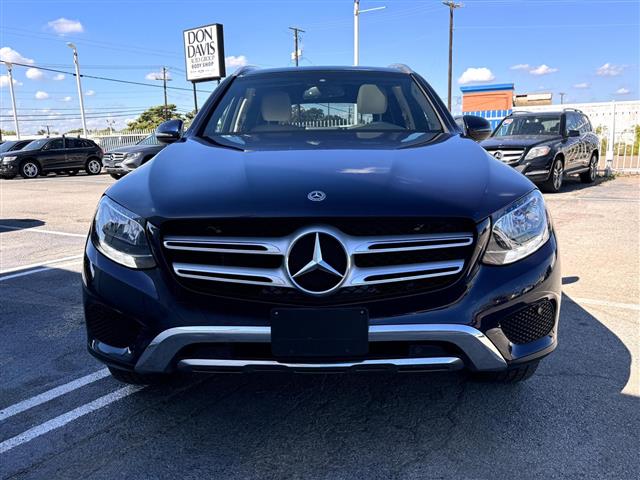 $16995 : 2017 MERCEDES-BENZ GLC GLC 30 image 3