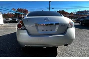 $8999 : 2011 Altima thumbnail