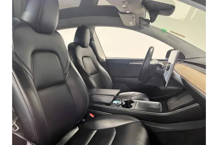 $28870 : Tesla Model Y 2023 4dr Cross image 10