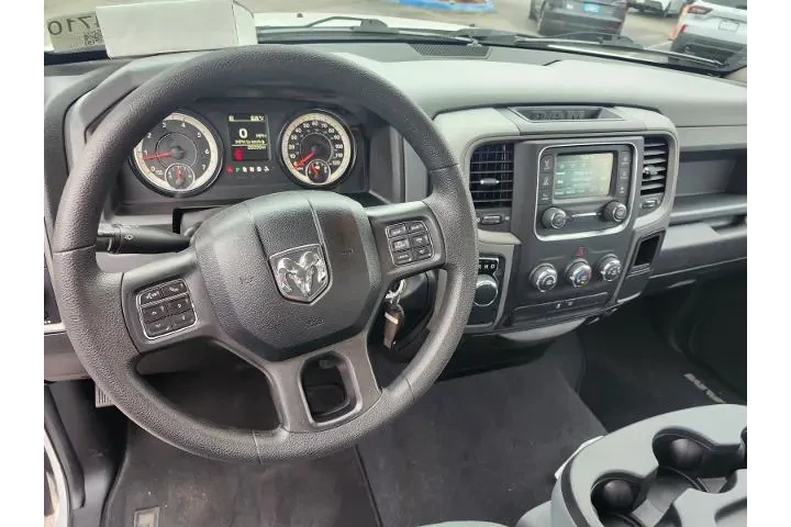 $21998 : Ram 1500 Classic 2019 4x2 Tr image 7