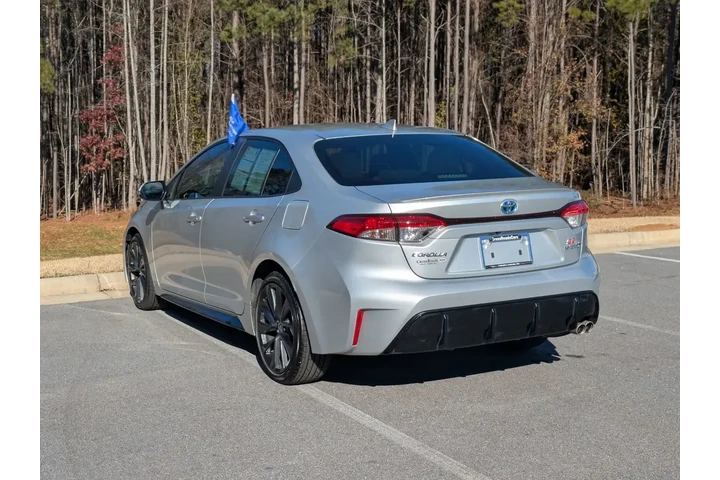 $23995 : Toyota Corolla Hybrid 2023 S image 5