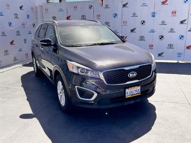 $15995 : Used 2018 Sorento LX FWD for image 1