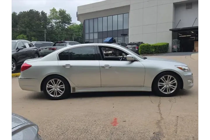 $12500 : Hyundai Genesis 2013 3.8L 4d image 9