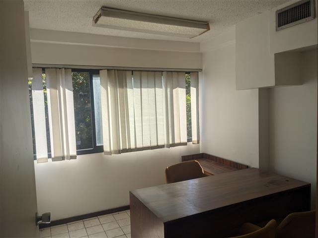 $46000 : OFICINA 76M2 BULEVAR PANTEON image 7