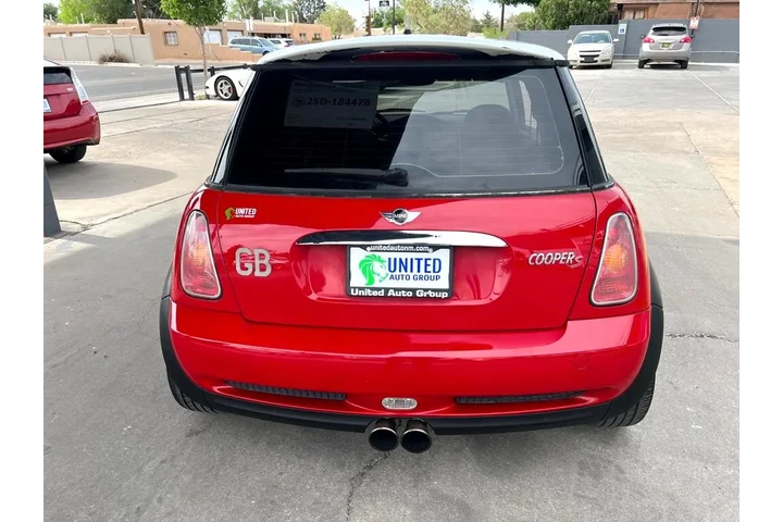 2004 MINI Cooper S image 6