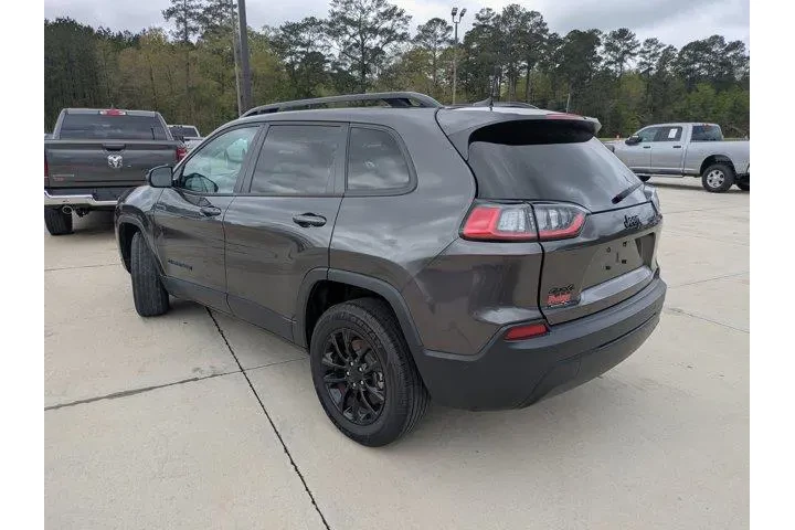 $25990 : Jeep Cherokee 2023 4x4 Altit image 6