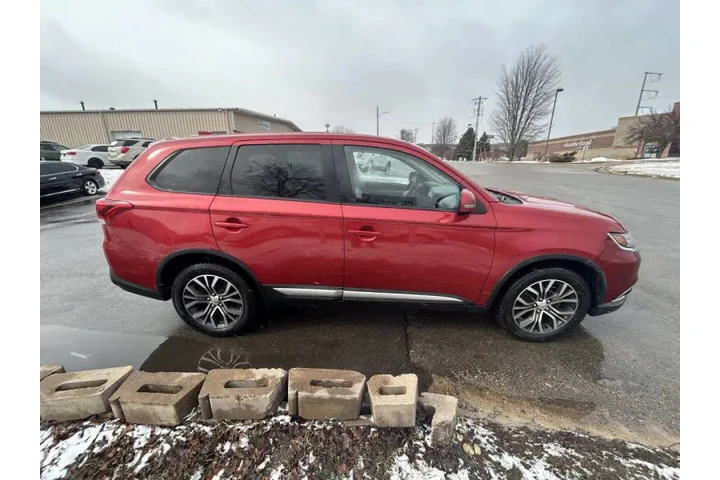 $10990 : 2018 Outlander SE image 8