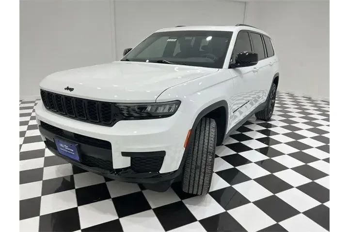 $36390 : Jeep Grand Cherokee L 2025 4 image 1