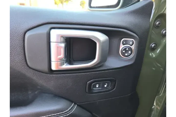 $33990 : Jeep Wrangler Unlimited 2021 image 7