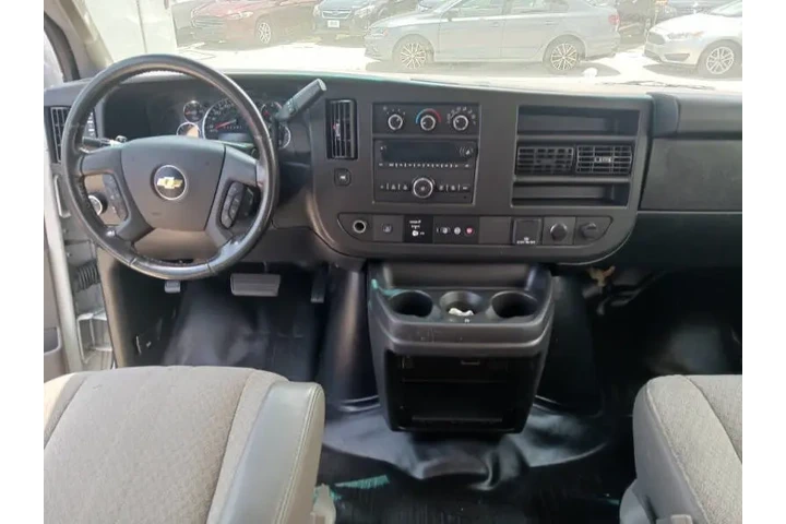 $19900 : 2020 Express 2500 image 6
