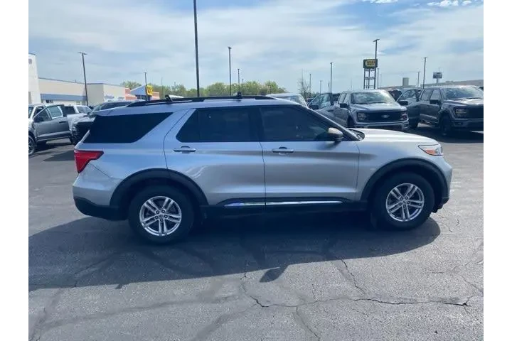 $22998 : Ford Explorer 2020 AWD XLT 4 image 5