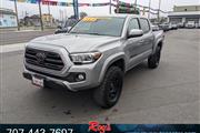 2018 Tacoma SR5 4WD Truck thumbnail