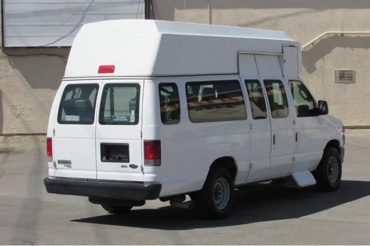 $13995 : 2011 E-Series E-350 SD image 7