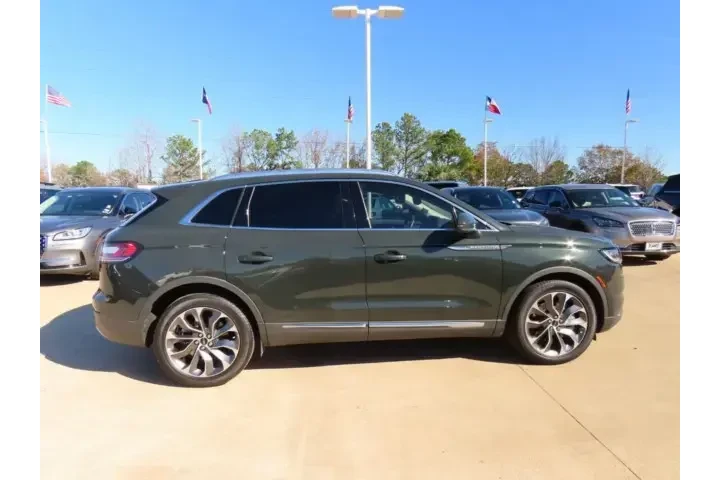 $37911 : Lincoln Nautilus 2022 AWD Re image 8