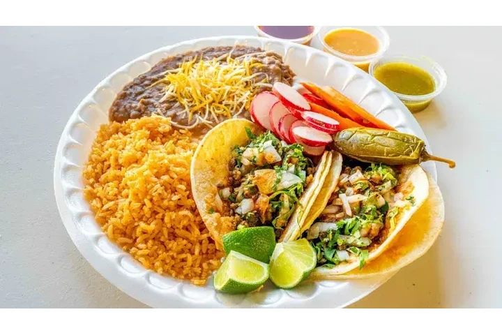 ¡El sabor auténtico de México! image 1