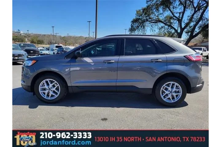 $20755 : Ford Edge 2022 AWD SE 4dr Cr image 2