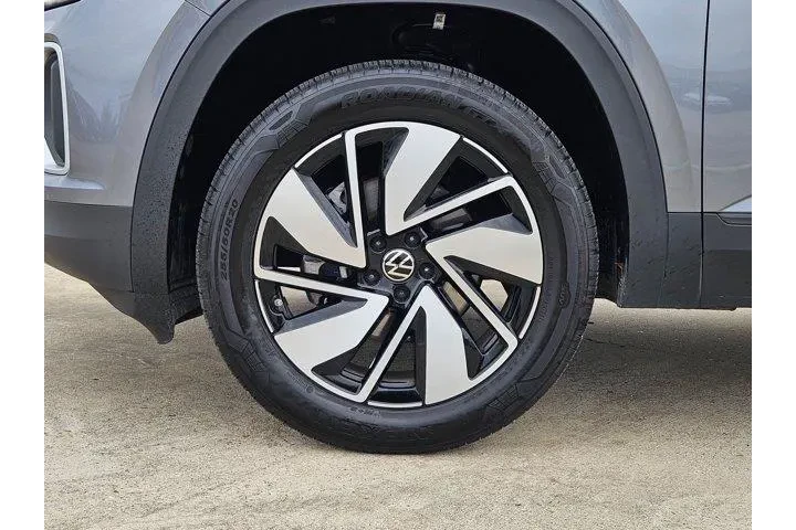 $30138 : Volkswagen Atlas 2025 SE 4dr image 10