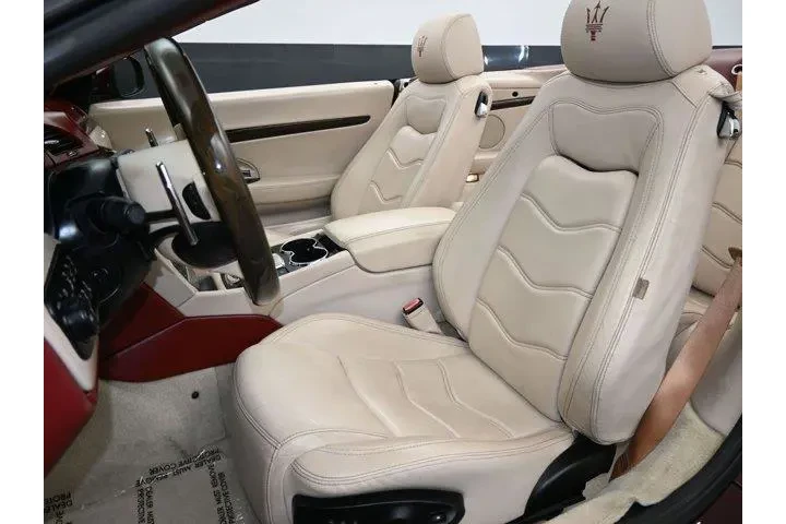 $29995 : Maserati GranTurismo 2015 2d image 10