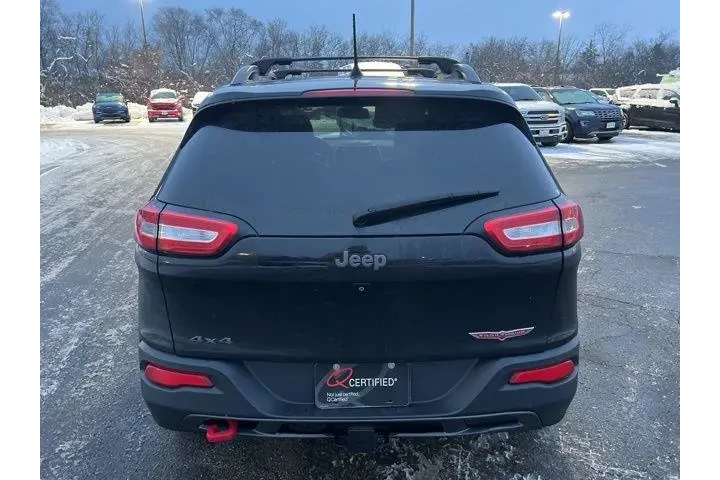 $11055 : Jeep Cherokee 2017 4x4 Trail image 4