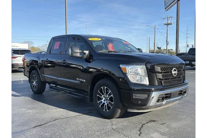 $36808 : Nissan Titan 2024 4x2 SV 4dr image 8