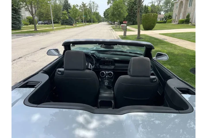 $18977 : 2019 Camaro LT image 10