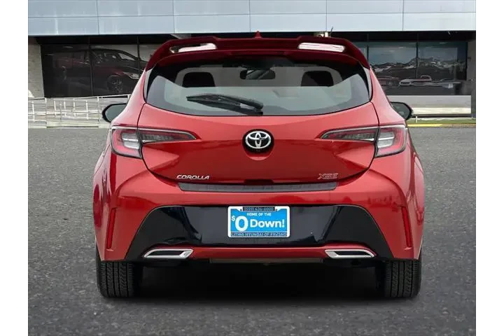 $16899 : Toyota Corolla Hatchback 201 image 8