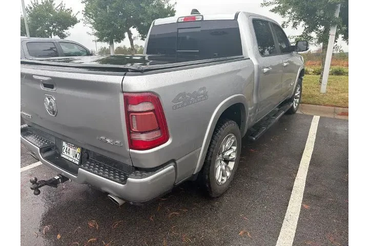 $30975 : Ram 1500 2019 4x4 Laramie 4d image 5