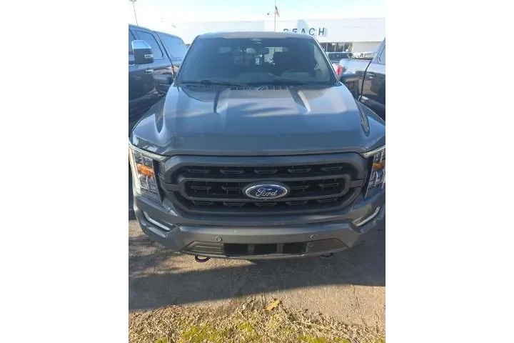 $29445 : Ford F-150 2021 4x4 Lariat 4 image 2