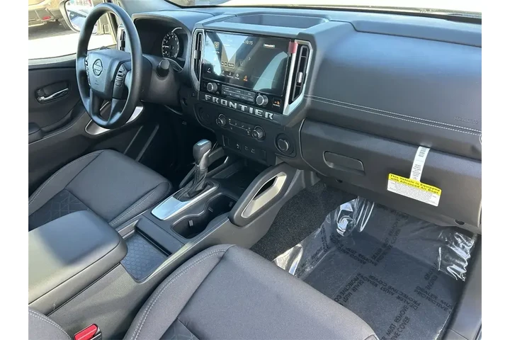 $39615 : Nissan Frontier 2026 4x2 SV image 8