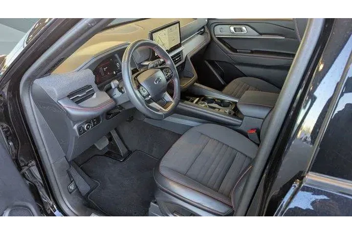 $37999 : Ford Explorer 2025 AWD ST-Li image 5