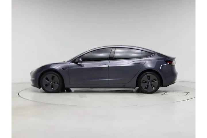 $27998 : Tesla Model 3 2022 AWD Long image 3