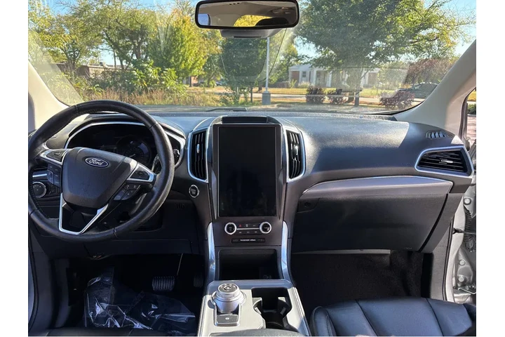 $20000 : 2021 Edge Titanium image 4