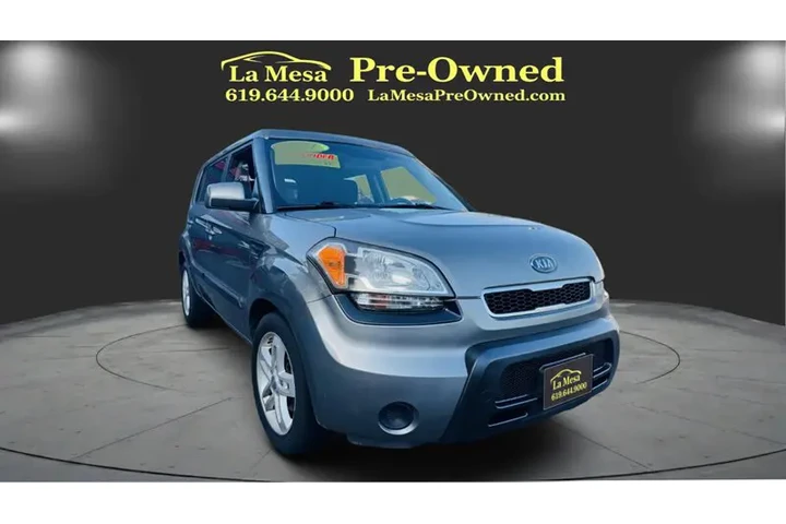 $6995 : 2011 Soul + 4-Door Wagon image 4