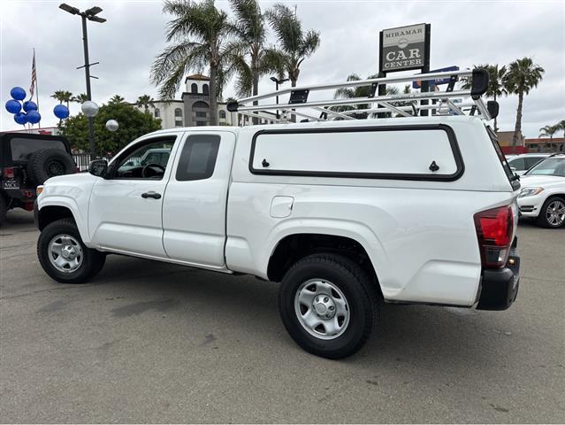 $19977 : 2019 Tacoma SR image 4