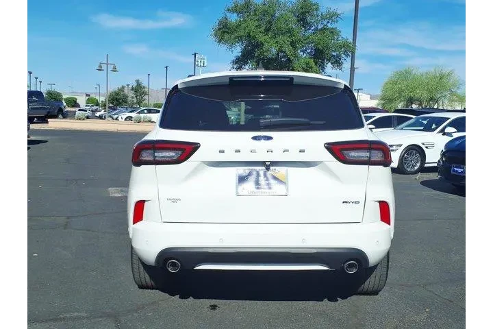 $29112 : Ford Escape 2024 AWD ST-Line image 5