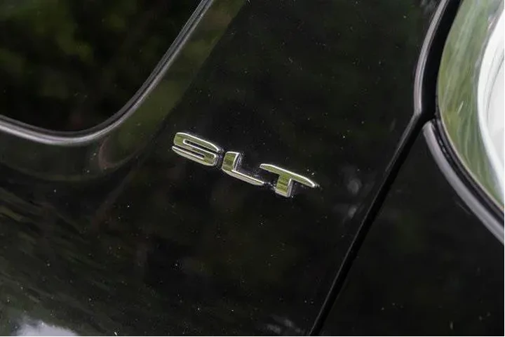 $30095 : GMC Acadia 2022 4x4 SLT 4dr image 10