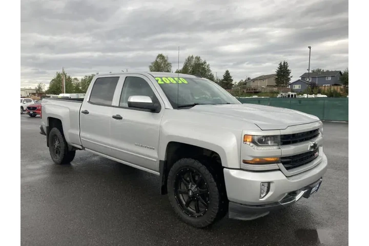 $20850 : 2018 Silverado 1500 image 4