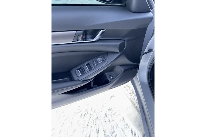 $18497 : 2020 Accord LX image 10